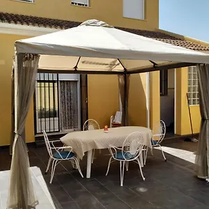 https://beautiful-house-sierrecilla.es-andalucia.com