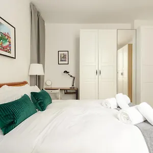 https://the-grassmarket-apartment.edinburghhotelsuk.org