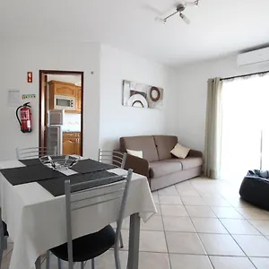 https://dinita-apartamento-n4.hotelaalgarve.com